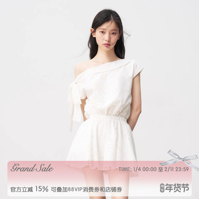 白色法式斜肩系带连衣裙