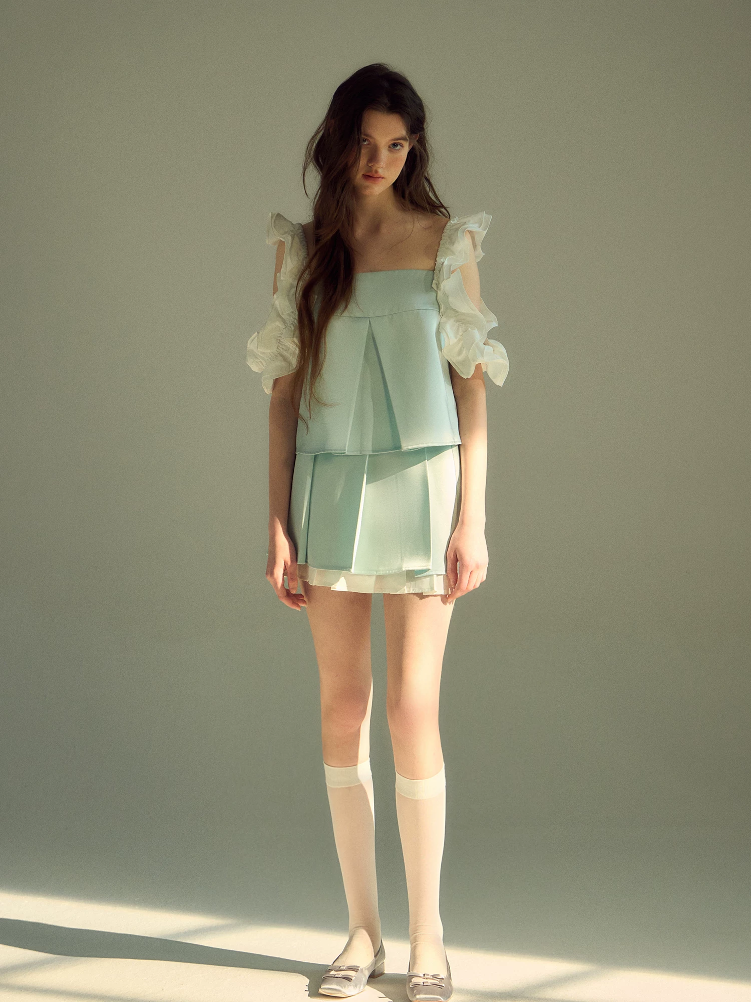 Genuine design mint three dimensional vest, pleated skirt, set