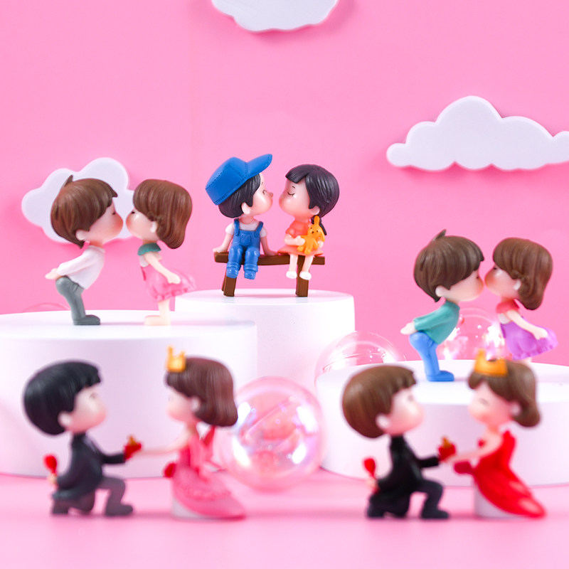 亲嘴娃娃蛋糕装饰摆件情侣浪漫爱情情人节七夕小公主520表白结婚