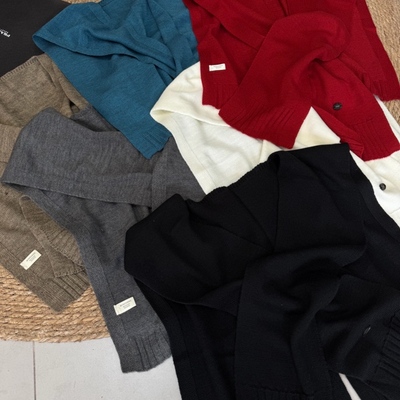 （交换余生）秋冬款纯色简约版后开衩时尚百搭披肩