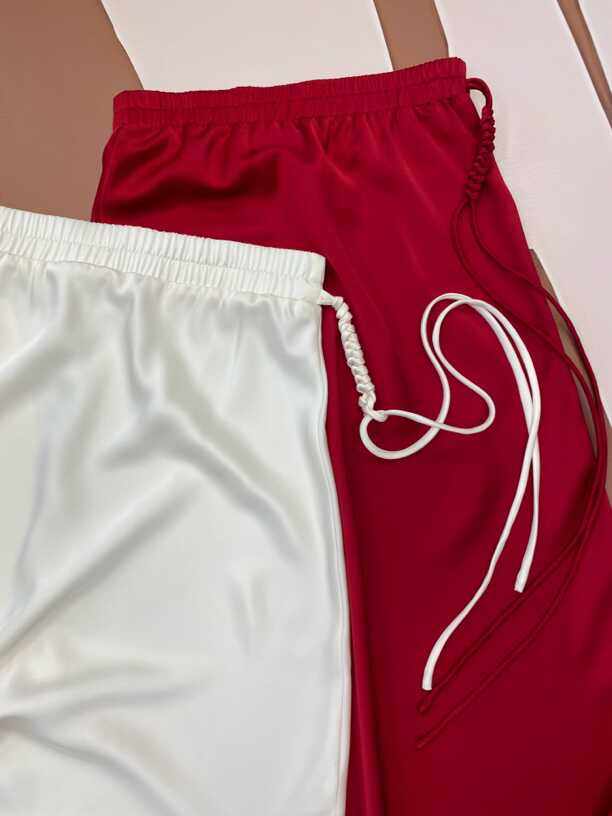 （太妃糖）轻奢姐姐简约纯色中长款开叉半身裙