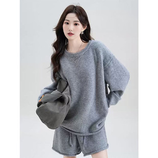 孕妇慵懒风套装2025新款宽松休闲圆领针织长袖毛衣阔腿短裤秋冬季