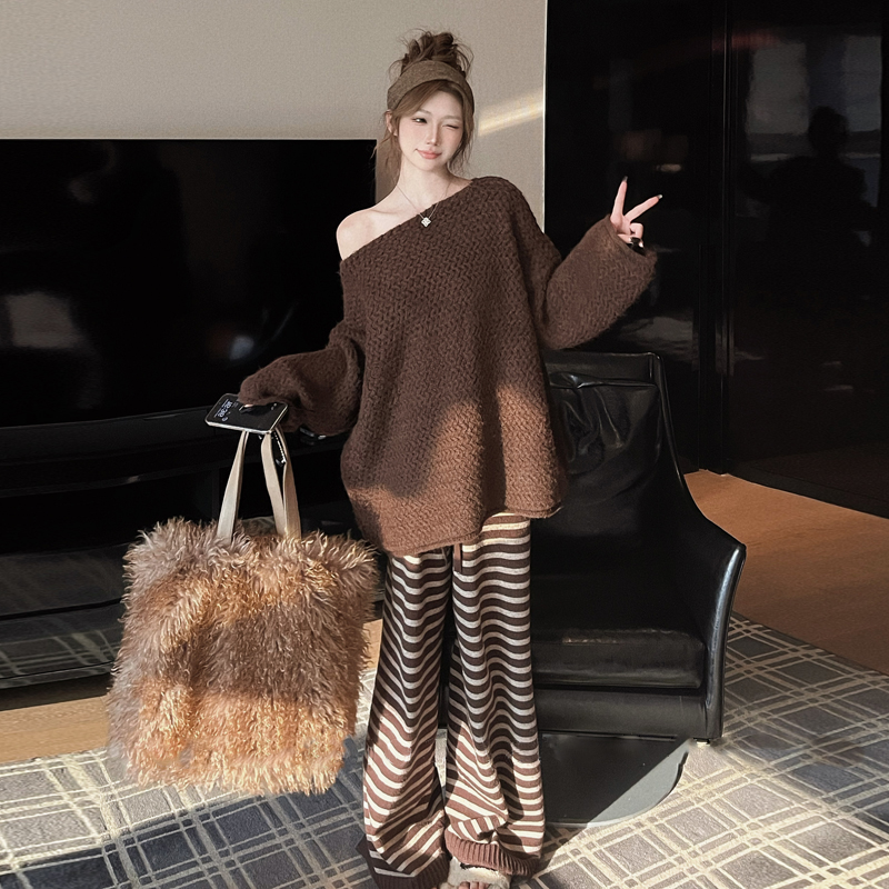 AUMS孕妇斜肩针织衫毛衣条纹裤
