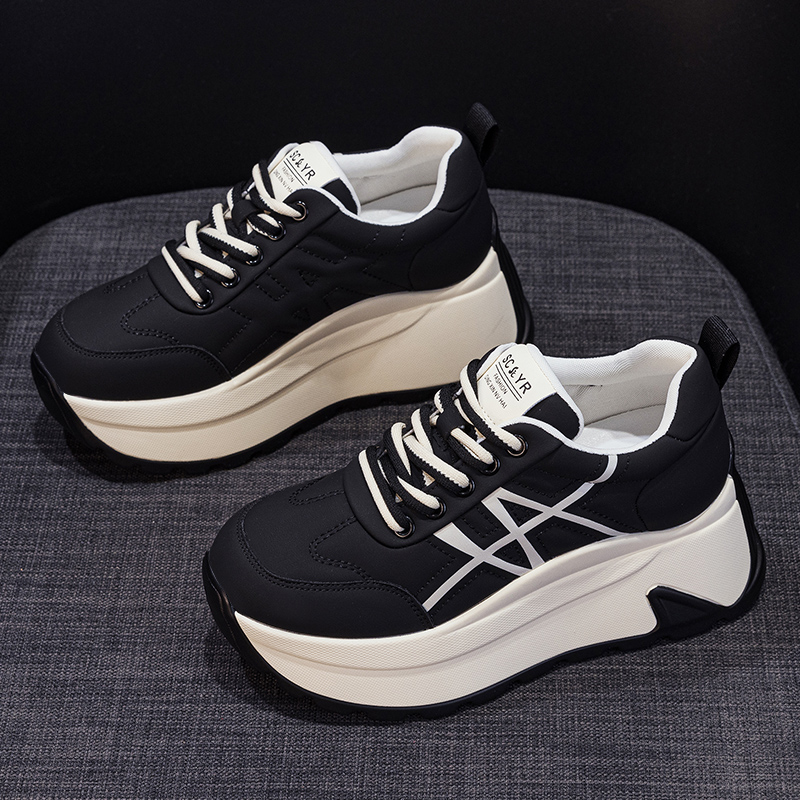 增高厚底老爹鞋女2025新款秋冬季时尚真皮爆款轻便黑色休闲运动鞋