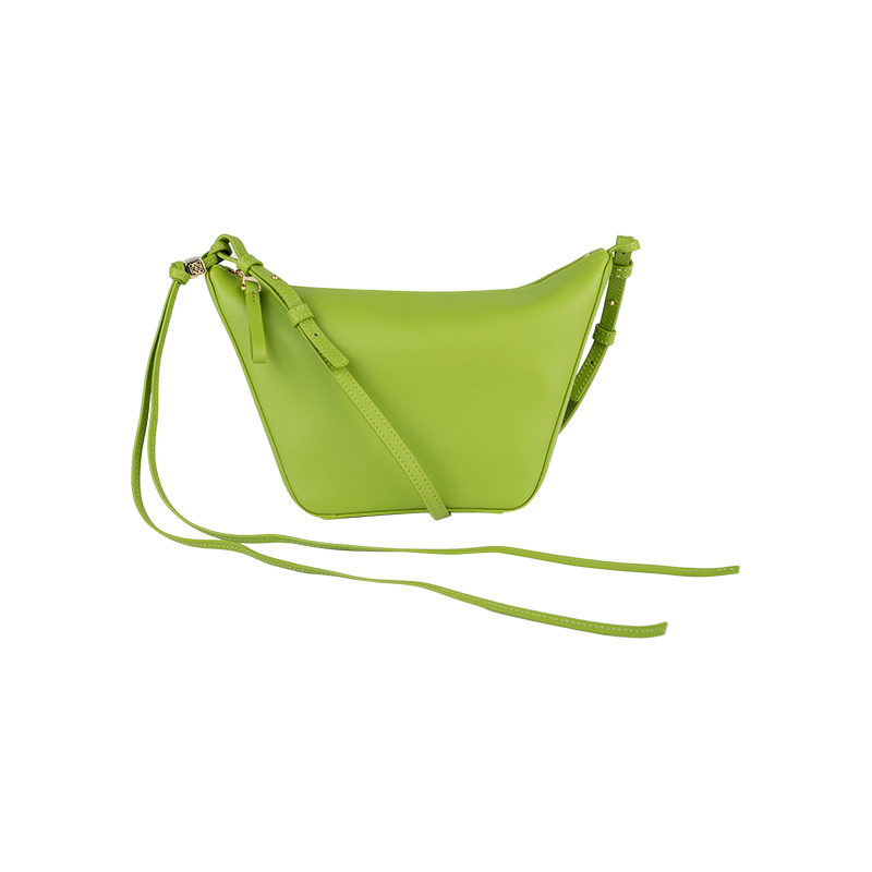 LOEWE女经典迷你水饺包女士