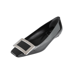 女士2025春秋新款 扣环细节漆皮休闲单鞋 Vivier女经典 Roger