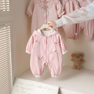婴儿春秋双层连体衣放风冲锋衣服女宝宝超萌洋气双层外套哈衣爬服