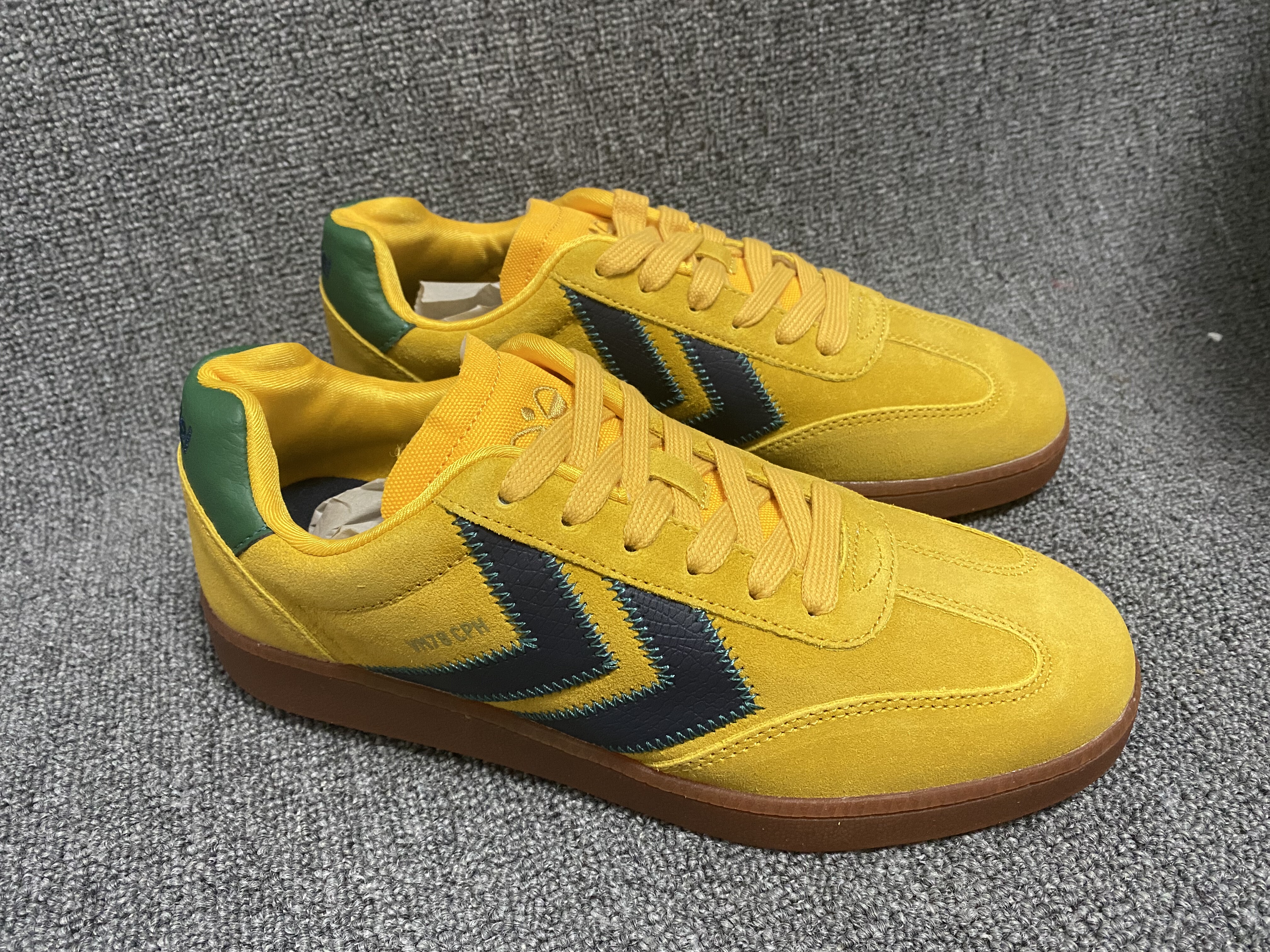 外贸出口单男女性情侣鞋橡胶底德训鞋真皮休闲鞋平底鞋运动鞋低帮