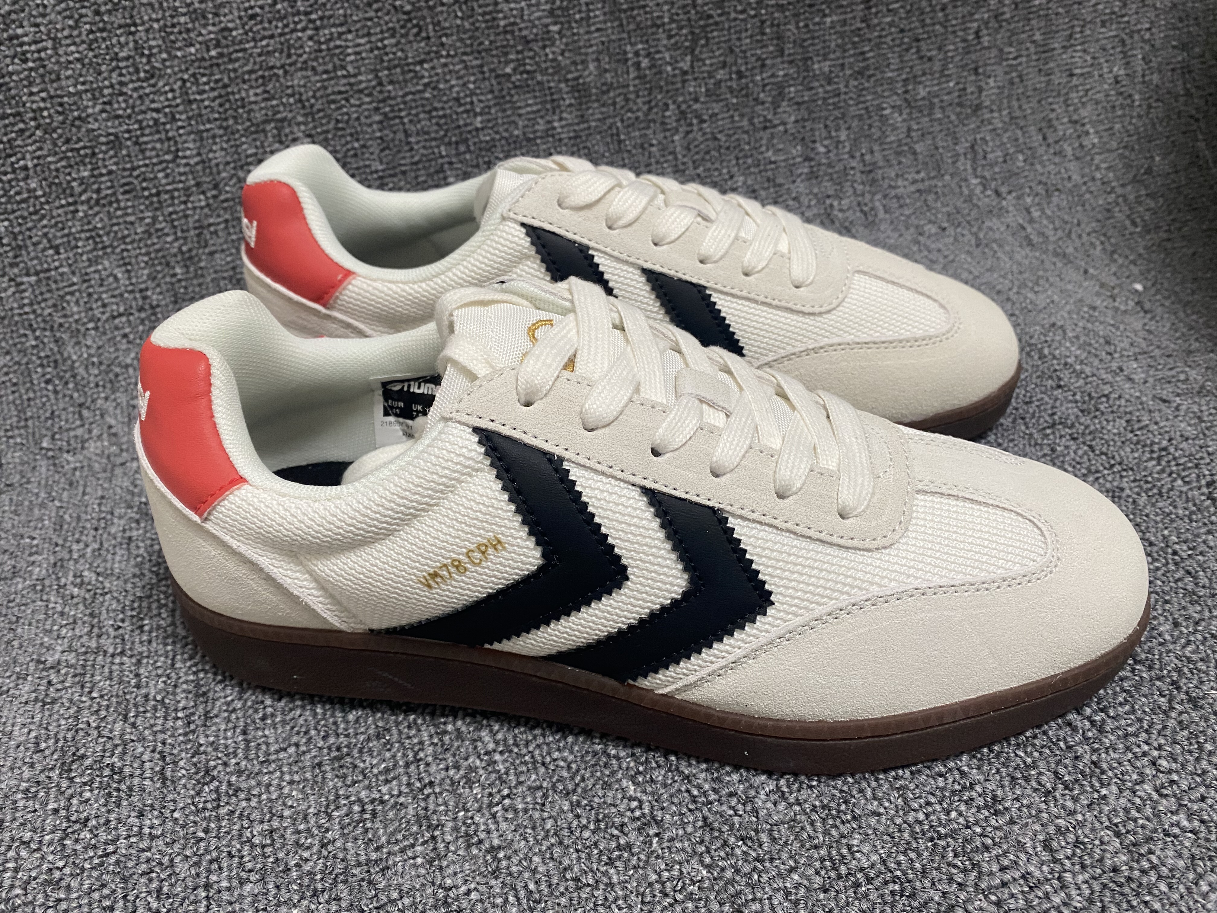 外贸出口单男鞋女鞋情侣鞋休闲鞋平底鞋德训鞋牛筋底鞋运动鞋大码