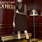 宽松通勤时尚 CATHYLADI气质咖色V领无袖 背心裙2026年春季 连衣裙女