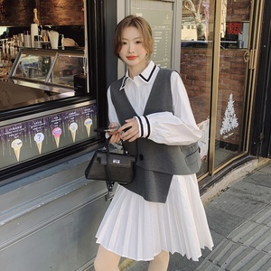 高知穿搭miu系马甲配衬衫连衣裙女2025超火独特漂亮大方得体套装图片