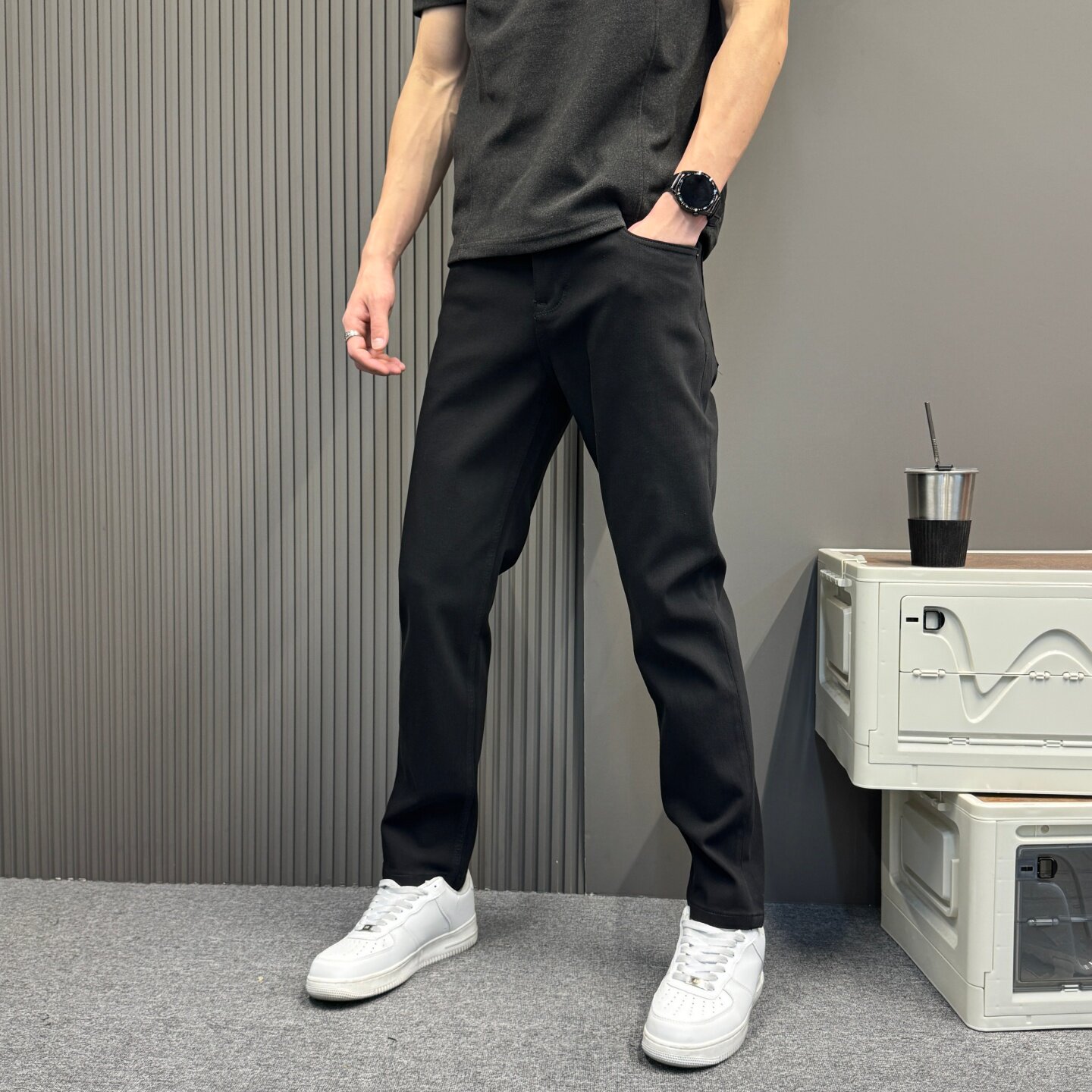 春秋季高端水洗黑色牛仔裤男士修身潮流弹力小直筒百搭休闲长裤子