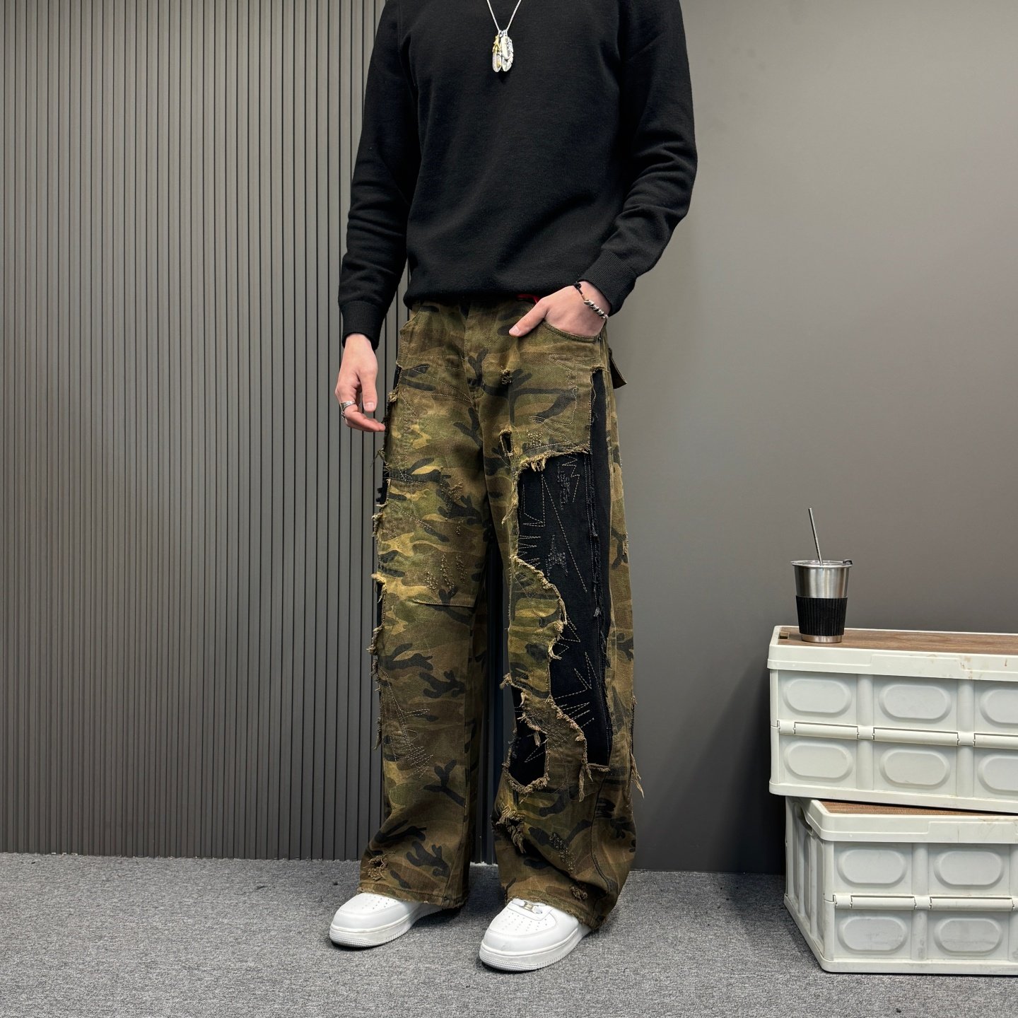 巴黎风格美式街头迷彩拼接弯刀牛仔裤男女复古做旧宽松直筒长裤潮