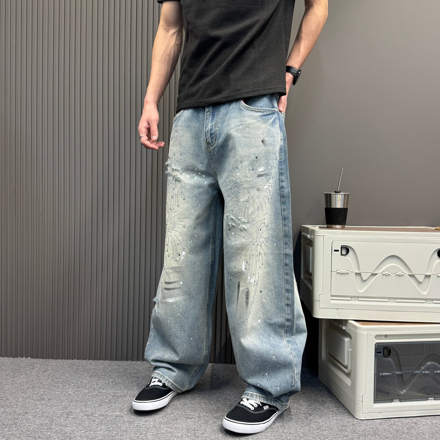 新款烫钻刀割破洞牛仔裤男士夏季潮牌个性vibe宽松直筒阔腿长裤