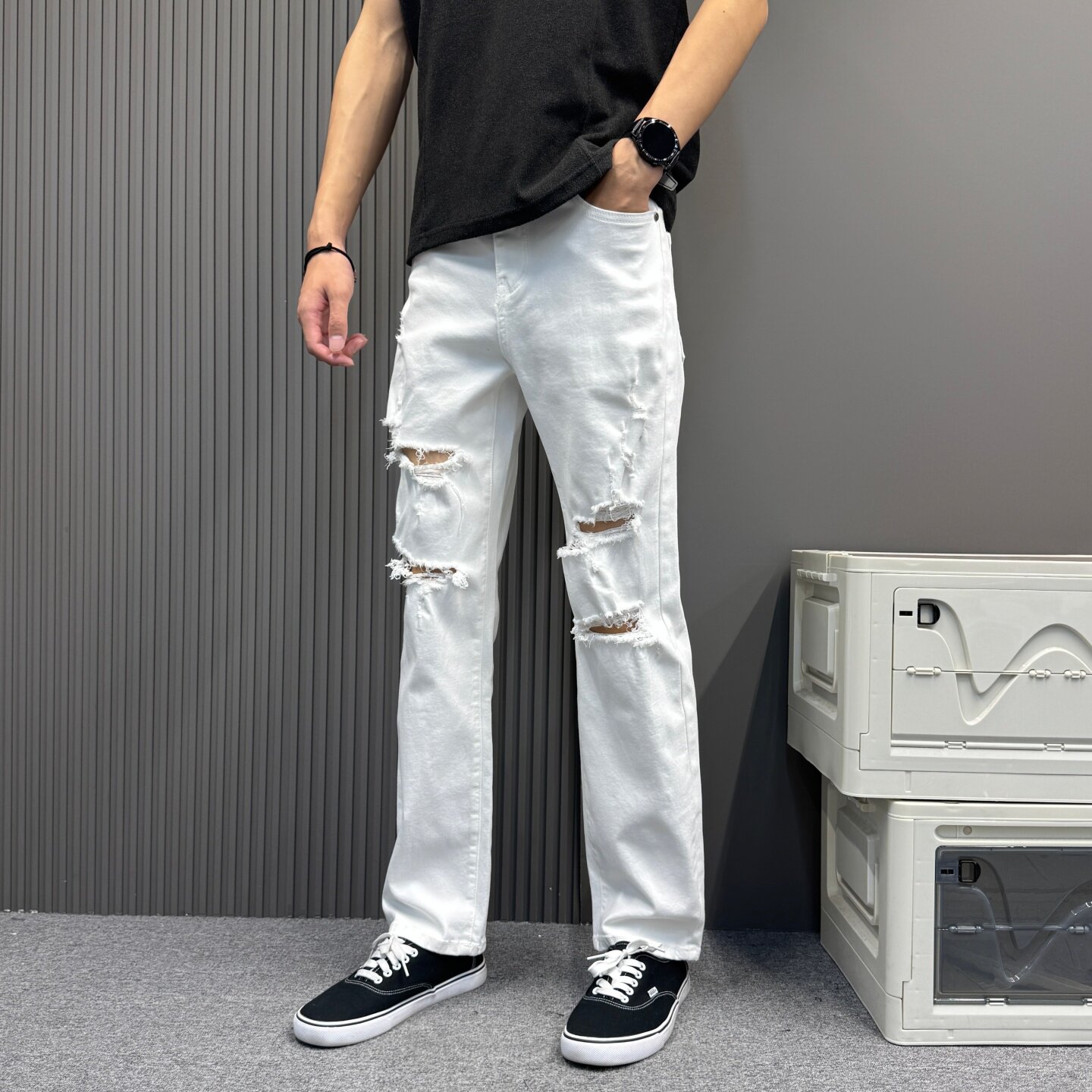夏季新款高街破洞牛仔裤男裤  修身直筒白色乞丐潮牌白色嘻哈裤子
