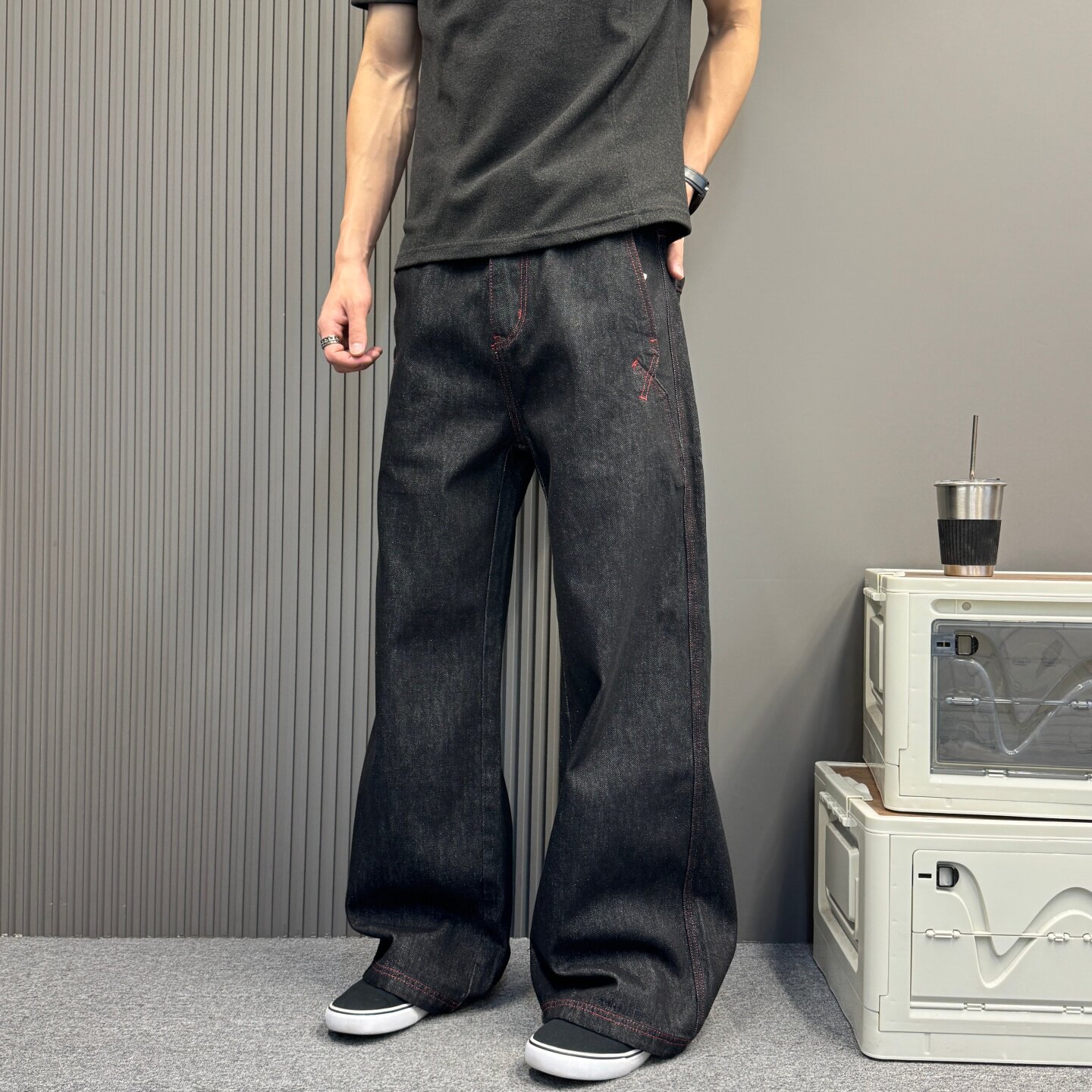 美式复古红边明线黑色原牛直筒牛仔裤潮流创意绣花男休闲宽松长裤