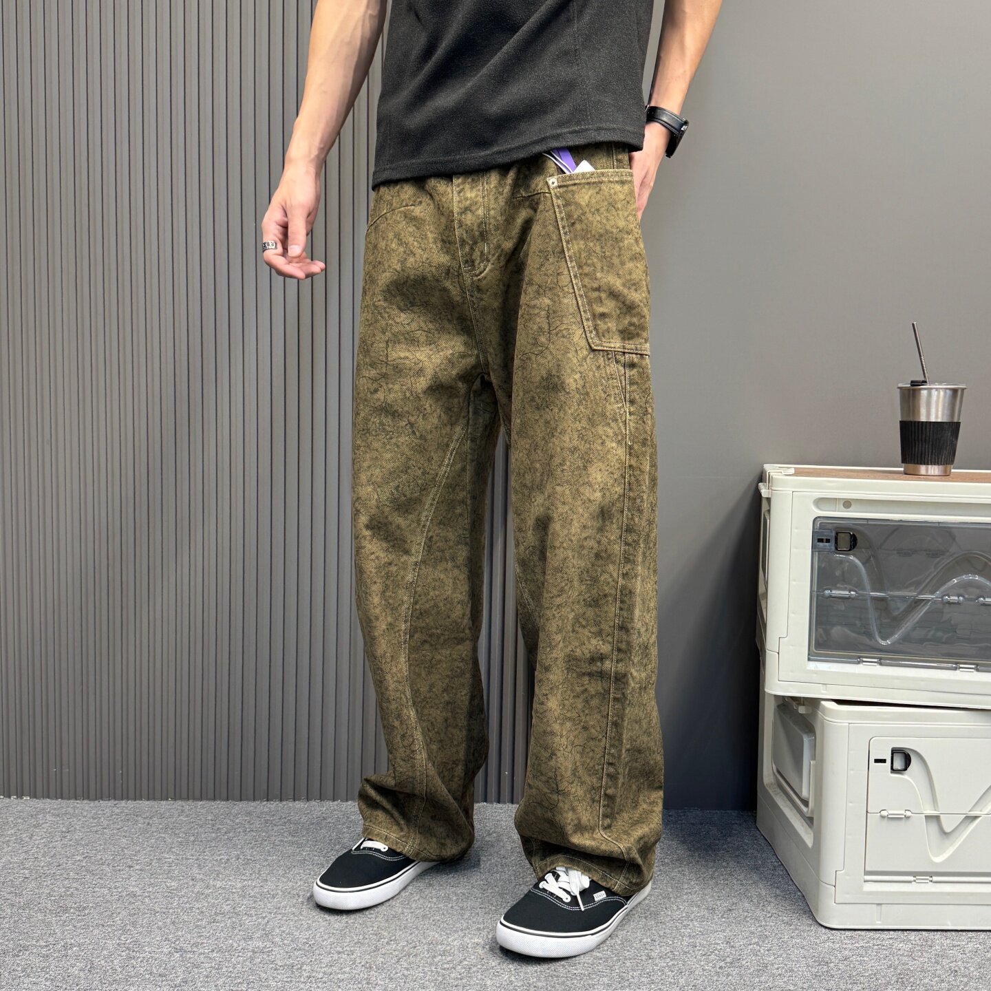 工装牛仔裤男新款姜黄裂纹脏染做旧弯刀阔腿宽松直筒复古休闲长裤
