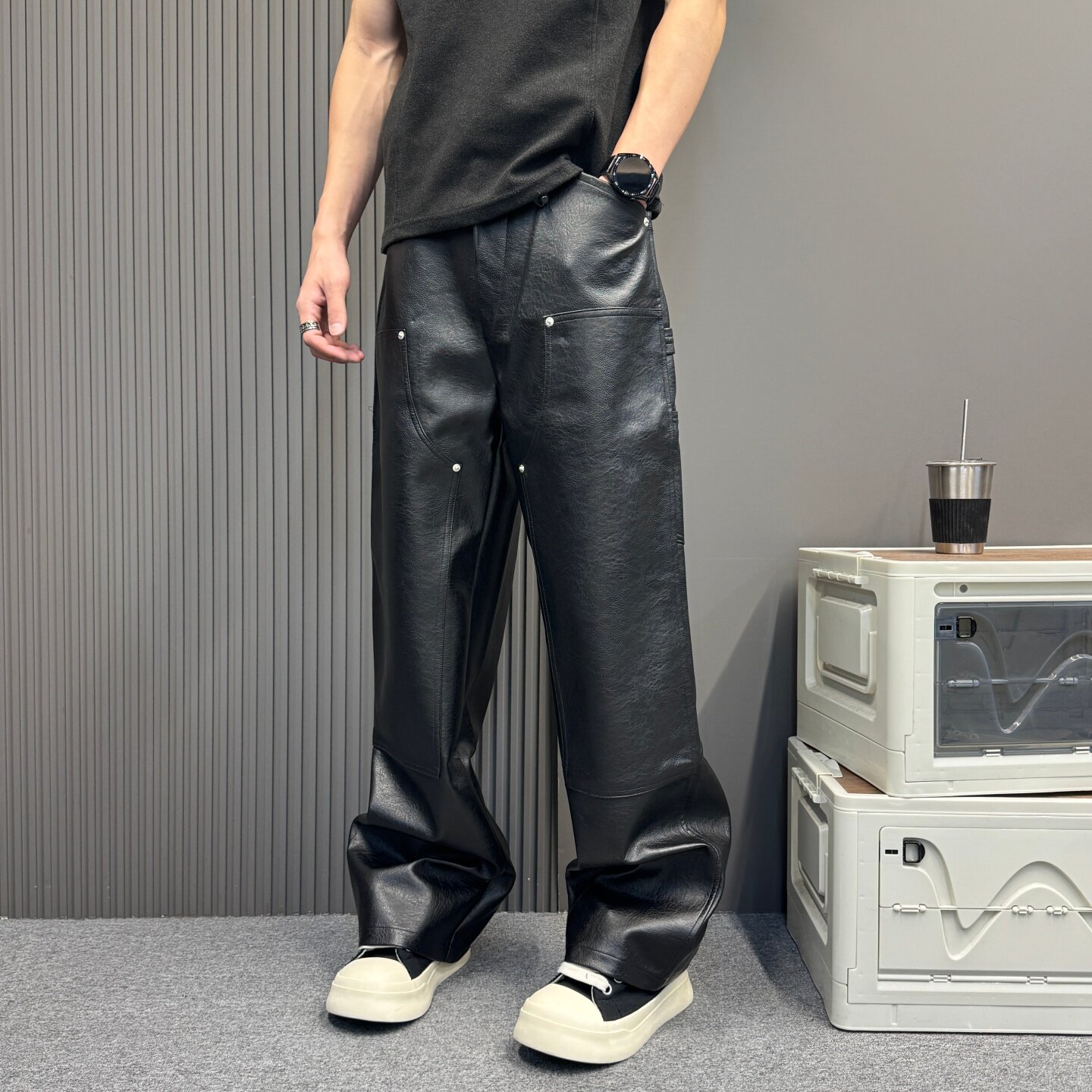 美式暗黑铆钉皮裤男宽松长裤款