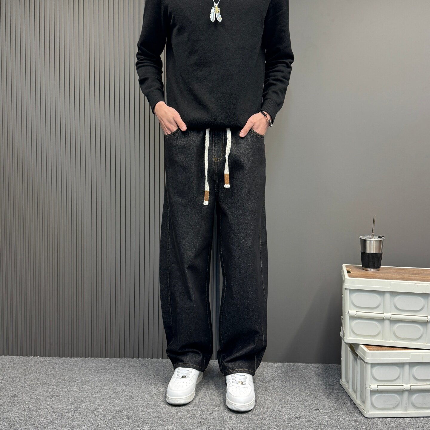 黑色牛仔裤男春秋季痞帅宽松阔腿直筒裤子新款美式潮牌弯刀工装裤