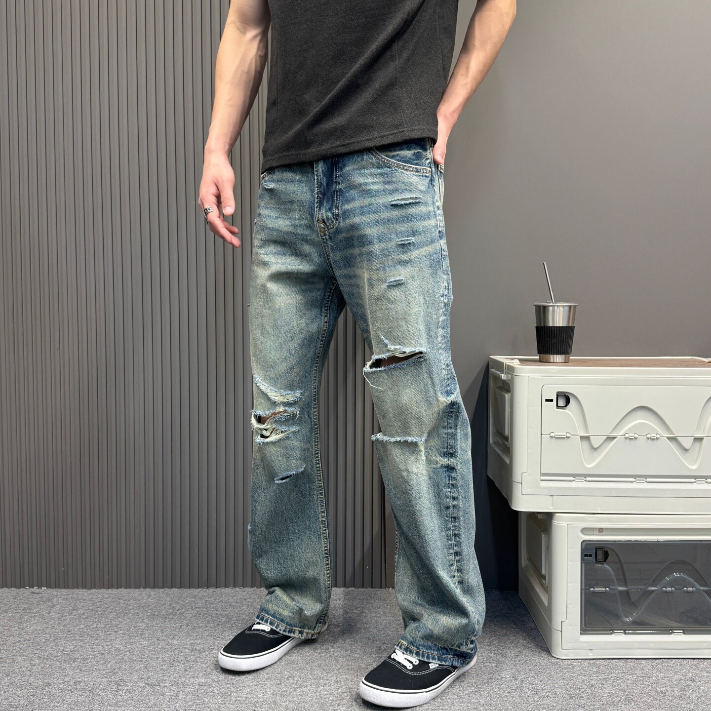 高街风休闲水洗膝盖破洞牛仔裤男女同款宽松直筒透气长裤酷帅百搭