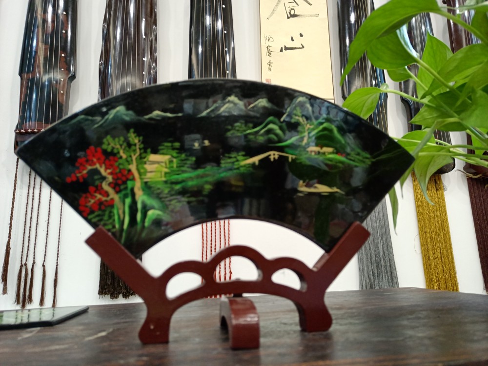 大方漆器  扇面屏风 桌面摆件 特色礼品  商务礼品 秋山红枫归舟