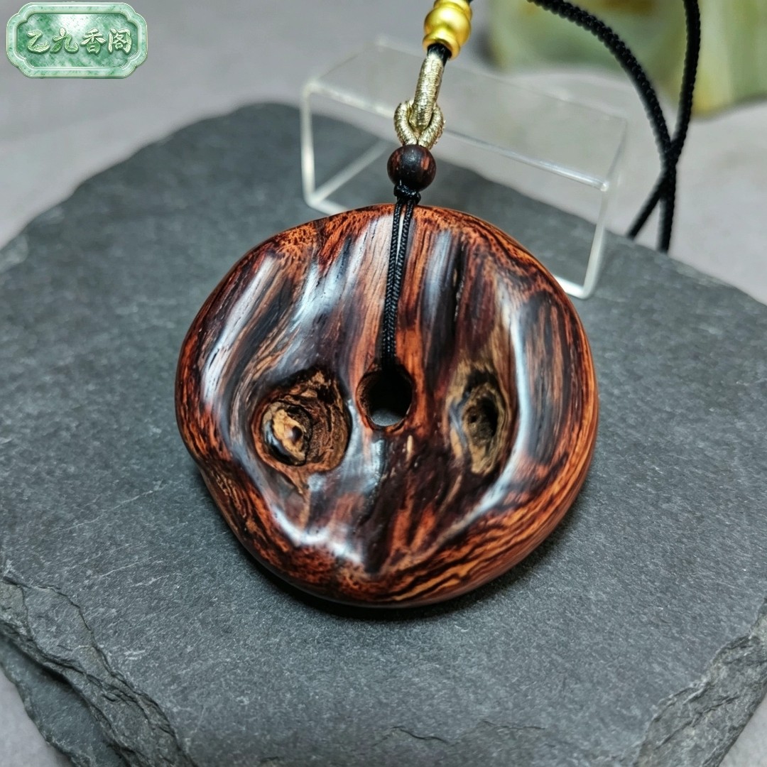 海南降真香随形平安扣吊坠沉水波纹瘤疤香眼金蟾意境随形挂饰收藏