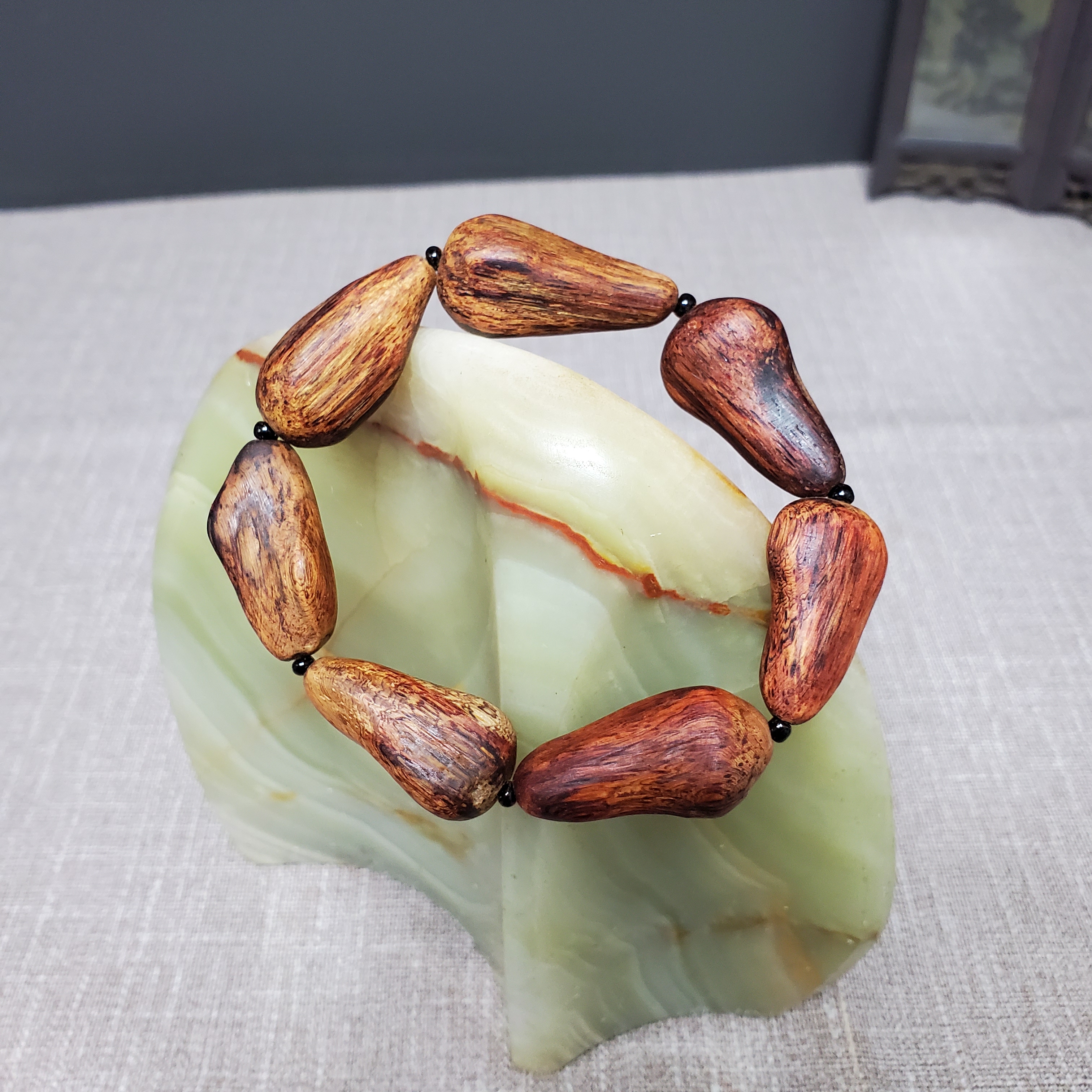 海南降真香大叶帝王香随形手串天然瘤疤类生闻味道花香奶香赠粉