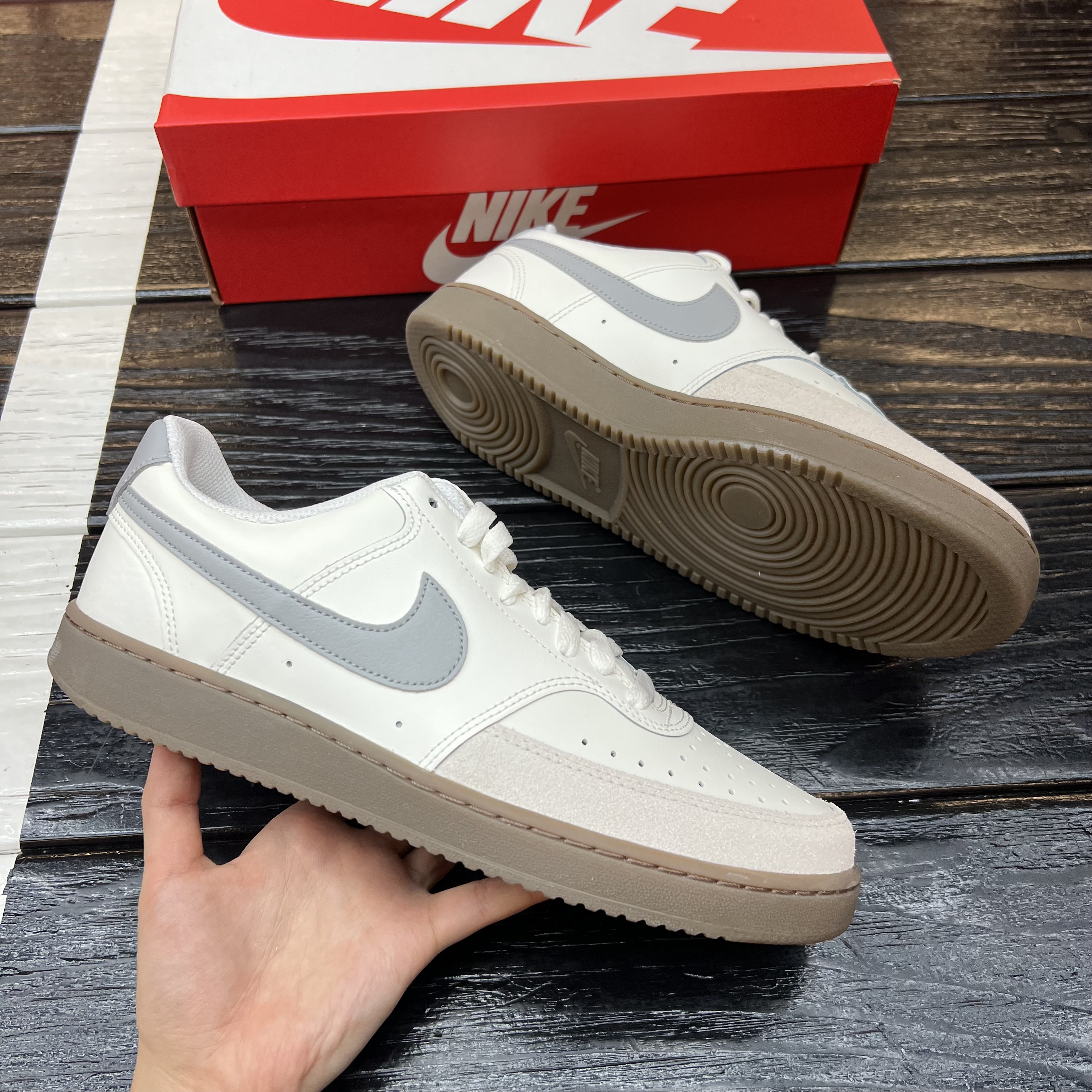Nike耐克Court Vision 男子低帮复古防滑耐磨休闲板鞋 HV2530-100