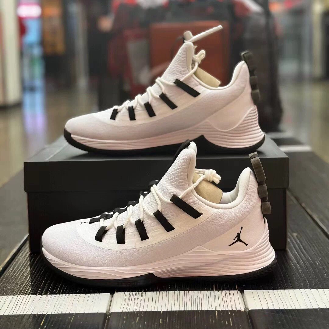 AirJordan巴特勒实战篮球鞋