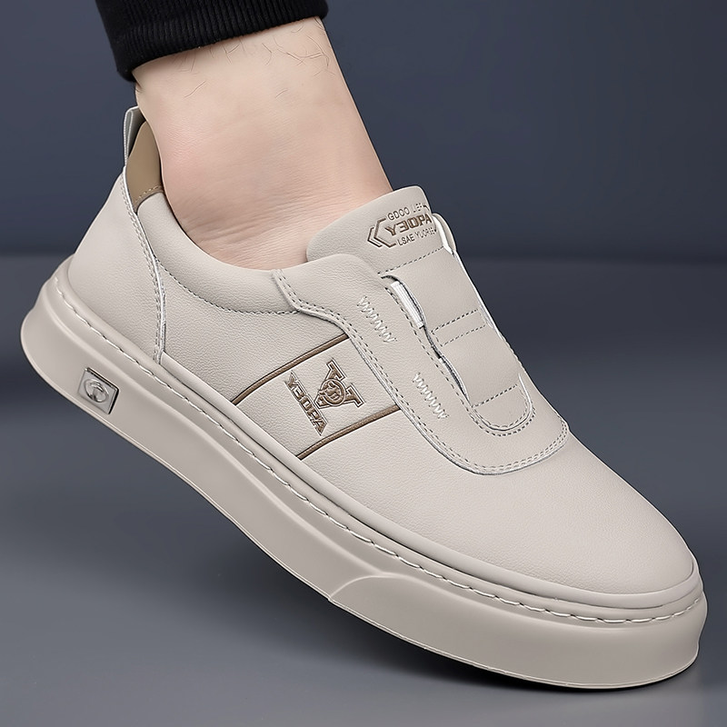皮鞋男2026春季新款户外休闲板鞋浅色真皮小白鞋一脚蹬时尚运动鞋