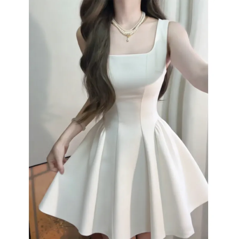 白色短款裙子女早春季小个子收腰显瘦蓬蓬a字绝美漂亮吊带连衣裙