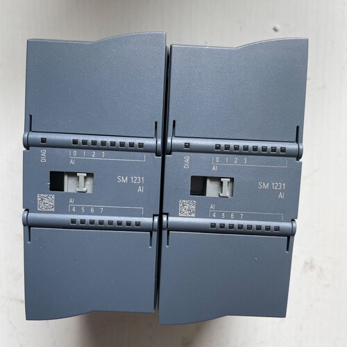 西门子231-4HF32原装正品，外观完好，功能正常，22年 ~议价