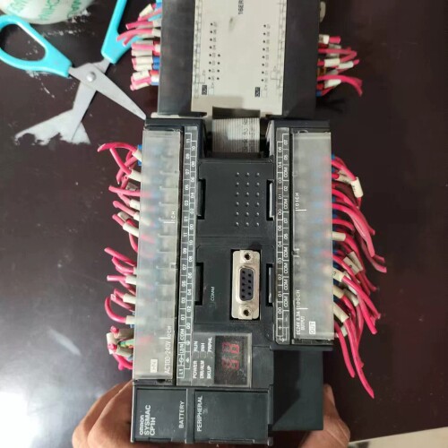 欧姆龙plc,cp1h-x40dr,拆机正常使用的,加一个模 ~议价