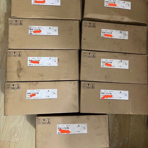 MDME102GCGM,原装松下伺服电机,工程余料,未开 ~议价