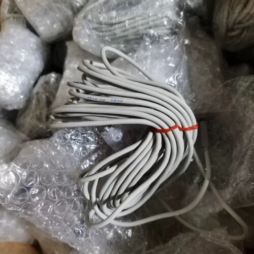 打包：原装进口CKD磁性开关K2H 代替KOH 3米 ~议价