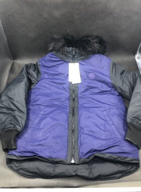 匡威运动专柜正品女款带帽羽绒服