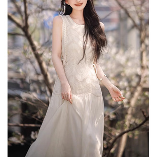温柔风初恋感连衣裙｜蕾丝镂空连衣裙2025圆领收腰大裙摆长裙 夏季