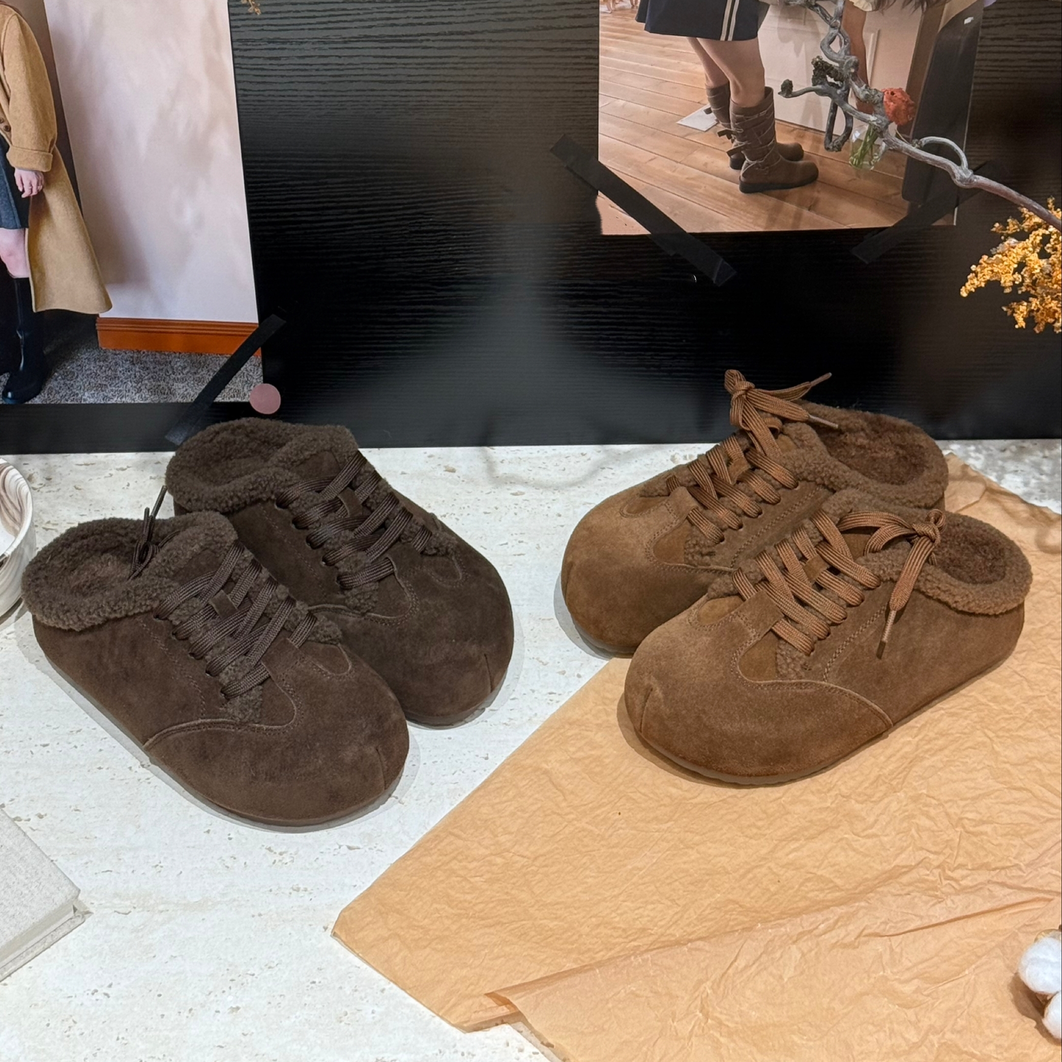 牛反绒皮厚底内增高博肯拖鞋