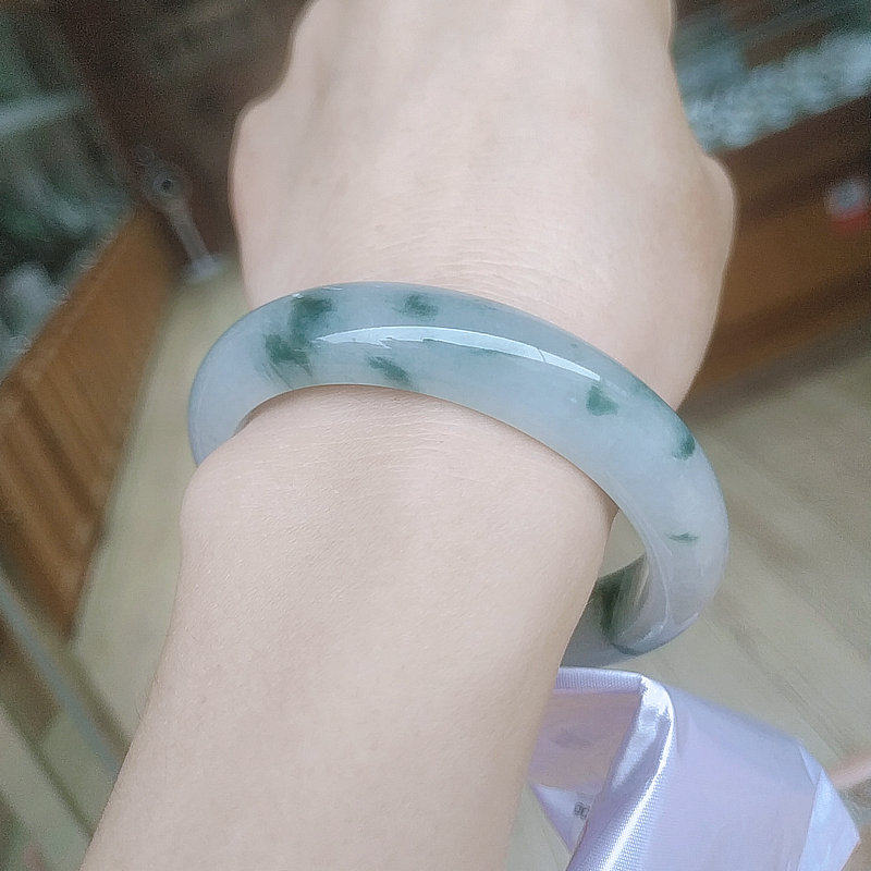 缅甸翡翠飘蓝花高档扁条手镯