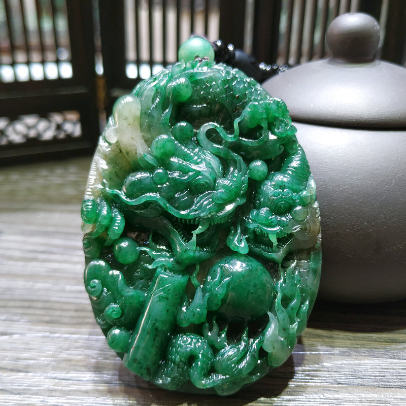 双龙戏珠南阳老坑精雕挂件独山玉