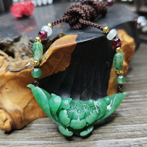 特惠独特南阳独玉冰润翠绿荷花和和美美男女玉石吊坠挂件项链证书