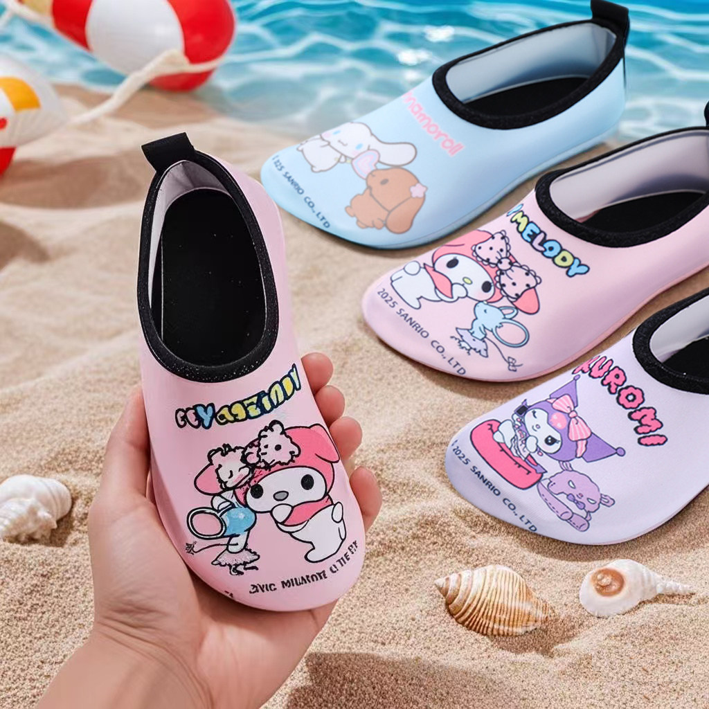 沙滩鞋儿童新款海边赶海防滑防割赤足男鞋潜水浮潜袜女涉水游泳鞋