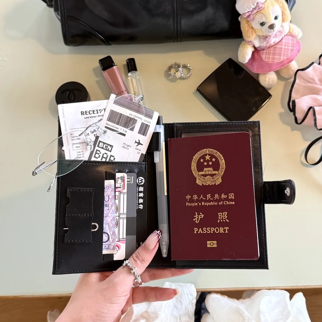 韩系简约护照夹外出旅行金属标零钱包钱包复古ins证件收纳包卡包