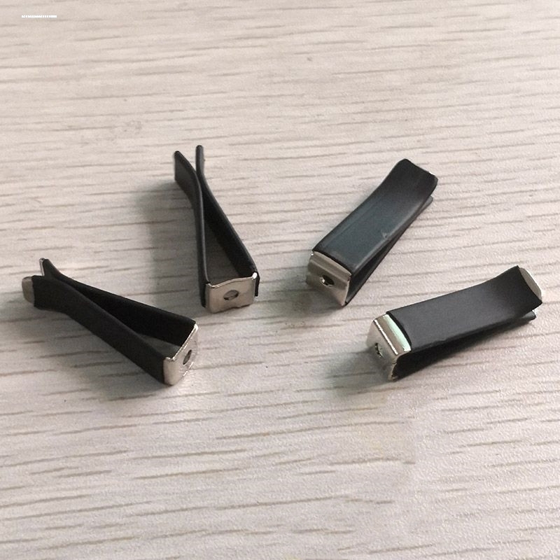 圆头出风口夹子汽车空调孔圆形夹子车载香水香膏五金配件现货厂家