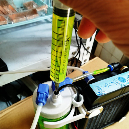 电脑水冷 加注水冷液 针筒加水冷液 加水冷液罐 水冷液一起拍包邮