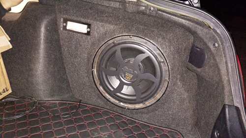 锐志车低音炮音箱无损不占空间