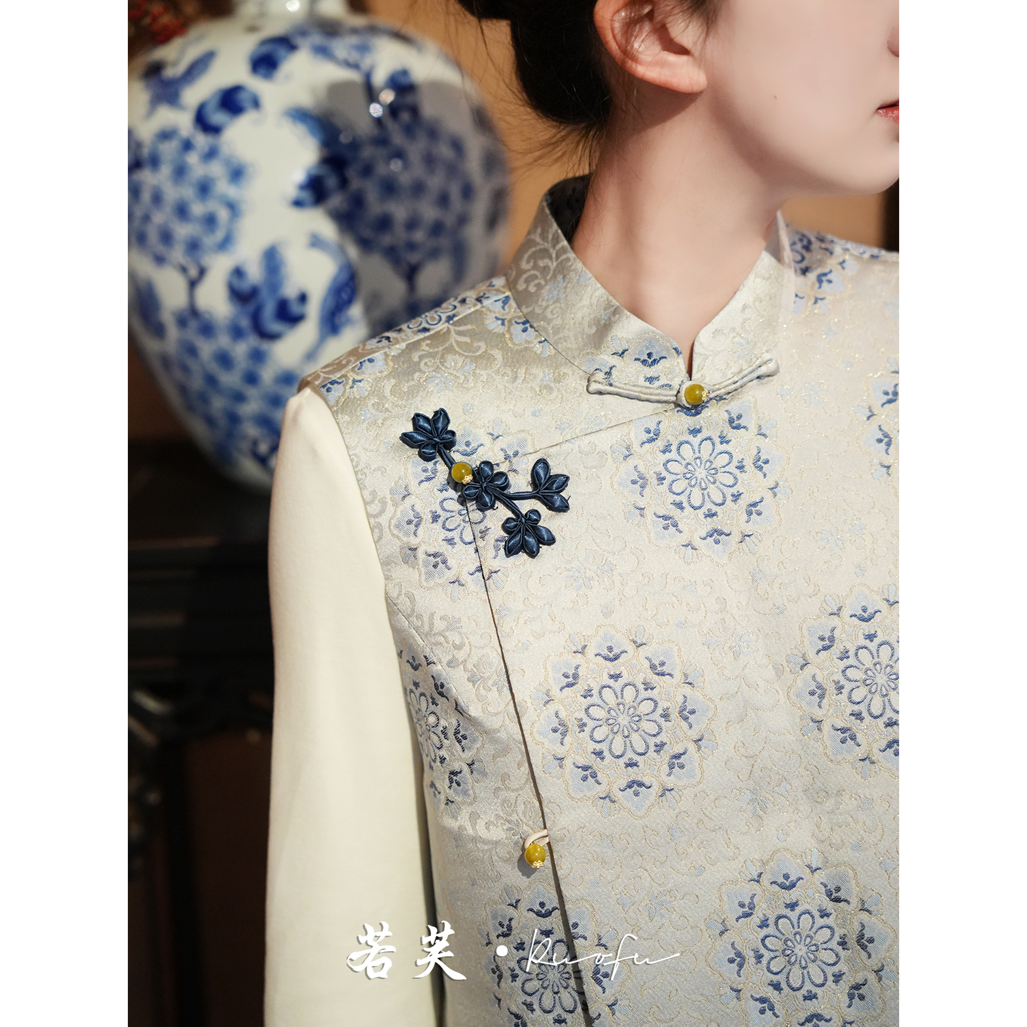 若芙｜原创现货！【青花】国风新中式盘扣宝相花马甲