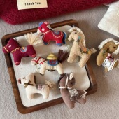 本命年可爱布艺小马胸针女款 2026新款 毛衣配饰胸花新年儿童饰品