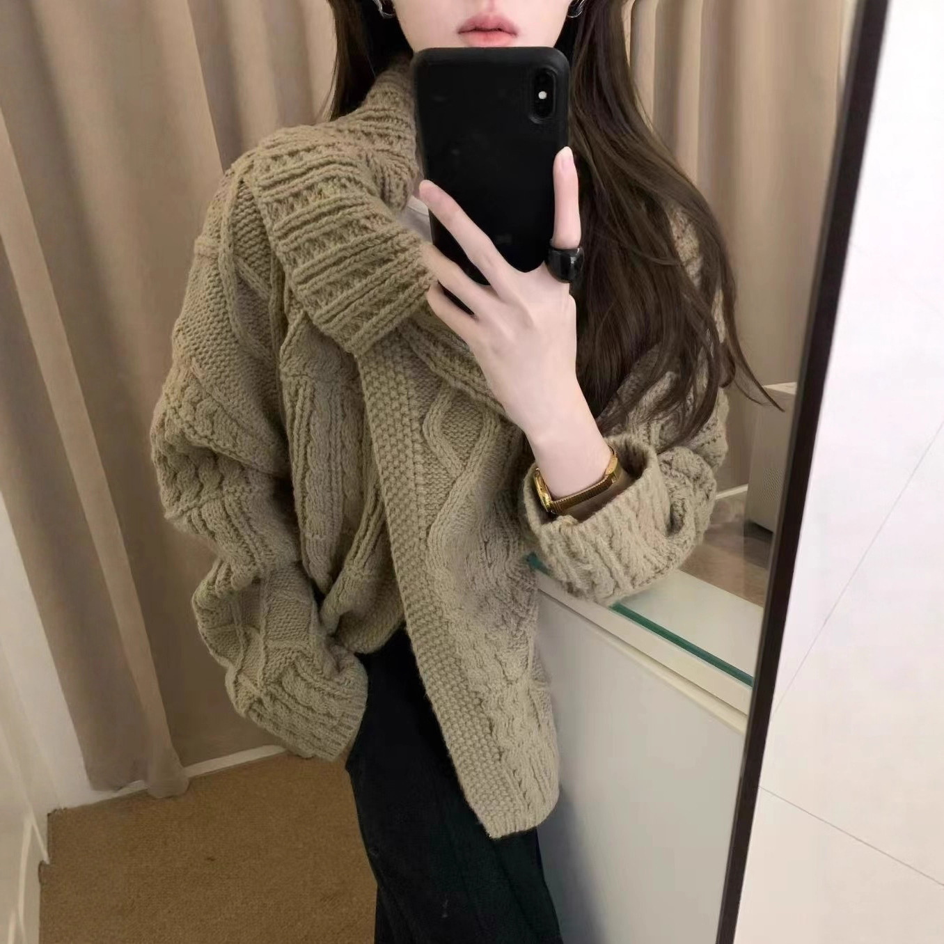 园园美衣慵懒风厚实翻领麻花毛衣