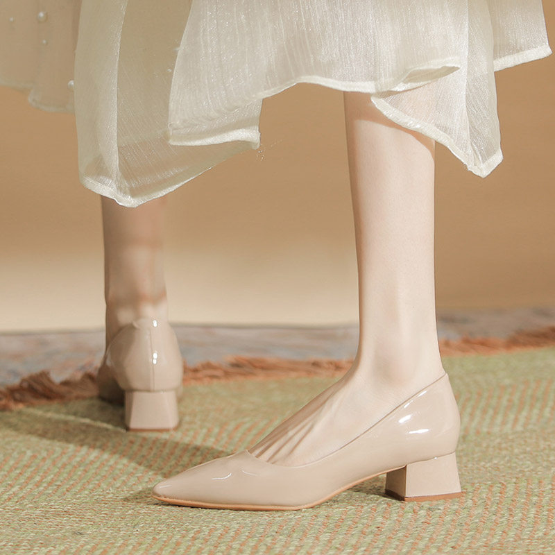 裸色高跟鞋3CM不累脚气质尖头粗跟单鞋配裙子百搭低跟职业工作鞋